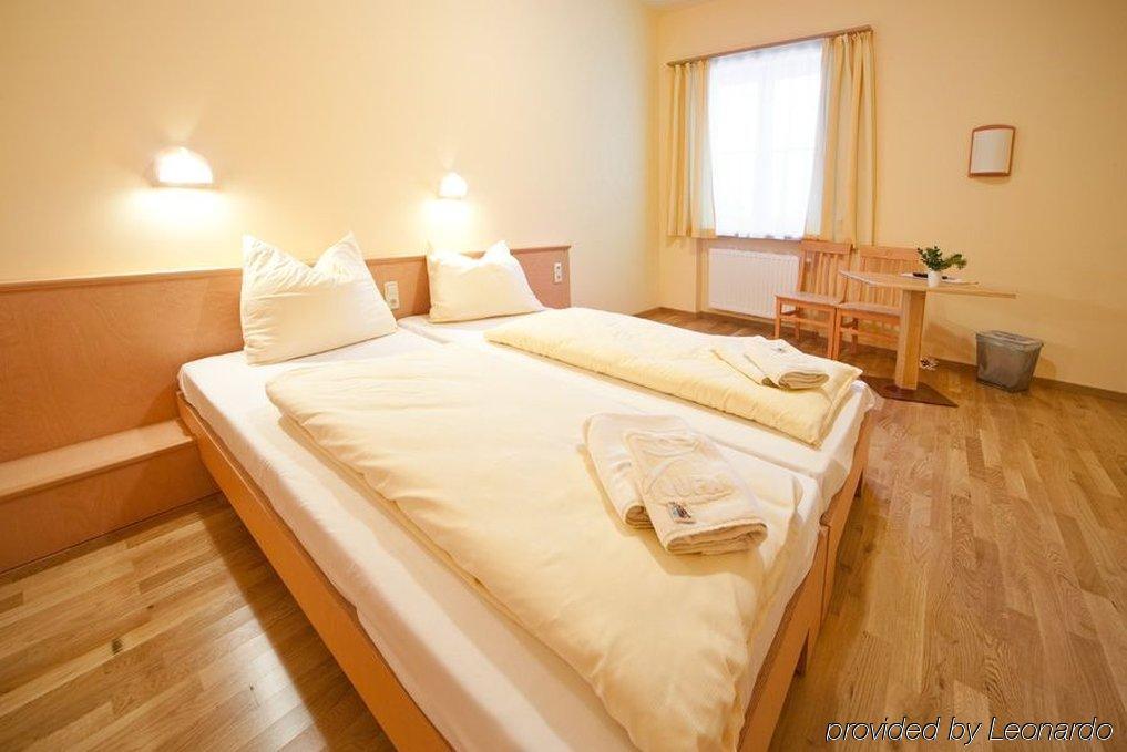 Jufa Hotel 3*