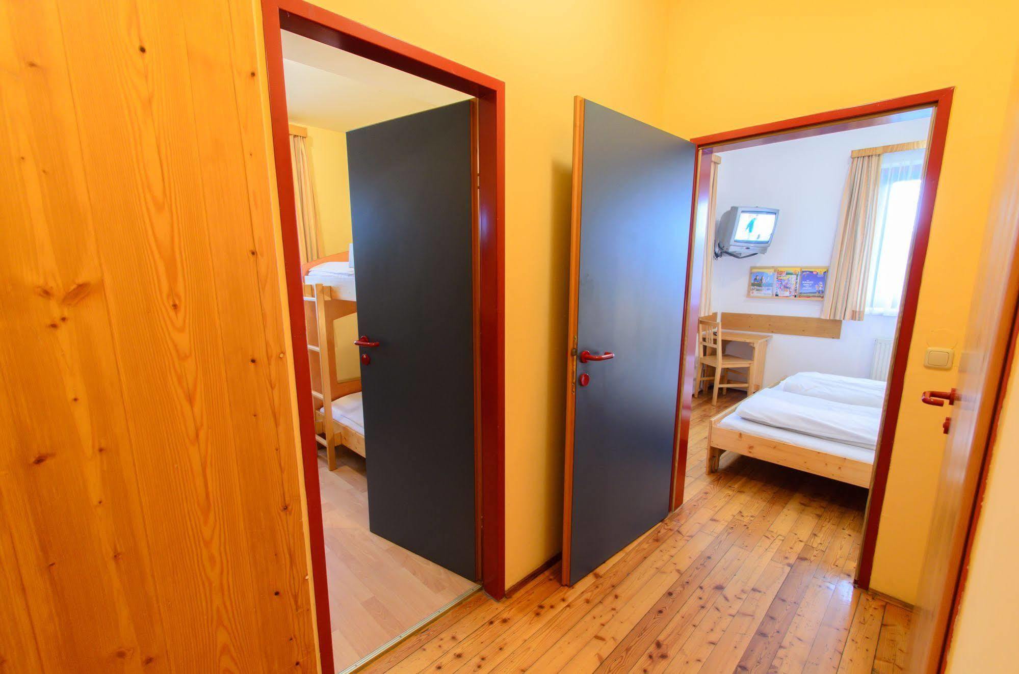 Jufa Hotel 3*